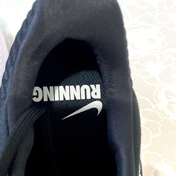 Shoes - Picture 5 of 6